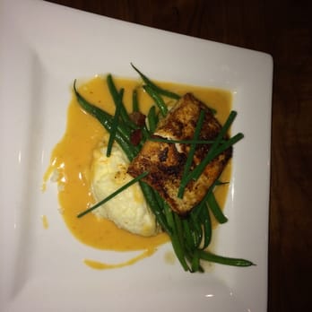 Hubbard Grille - Mahi Mahi - New American Near Me - Columbus, Ohio Hubbard Grille - Mahi Mahi - New American Near Me - Columbus, Ohio