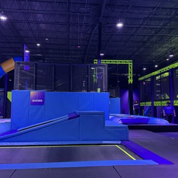 Altitude Coral Springs - Aerial Swing - Trampoline Parks Near Me - Coral Springs, Florida