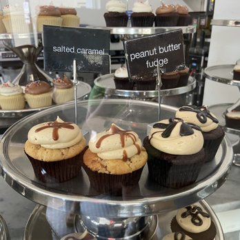 Georgetown Cupcake - Cupcakes Near Me - Washington, DC, District of Columbia Georgetown Cupcake - Cupcakes Near Me - Washington, DC, District of Columbia
