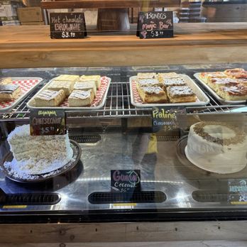 Bongos - Dessert case - Cuban Near Me - Seattle, Washington Bongos - Dessert case - Cuban Near Me - Seattle, Washington