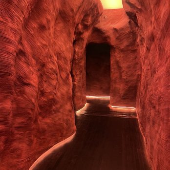 La Cueva - Entrance hallway - Wine Bars Near Me - Atlanta, Georgia La Cueva - Entrance hallway - Wine Bars Near Me - Atlanta, Georgia