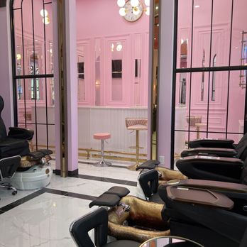 Bnails - BEVERAGE BAR - Nail Salons Near Me - Cedar Park, Texas