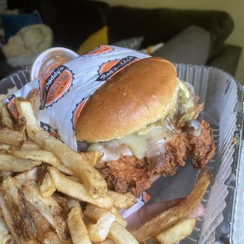 Bad Daddys Burger Bar - Emilios Chicken Sandwich - Burgers Near Me - Chamblee, Georgia