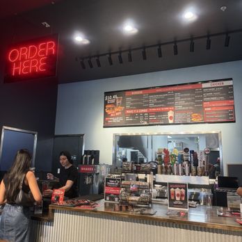 Elite Experience: Killer Burger - Counter - Yelp Events Near Me - Houston, Texas