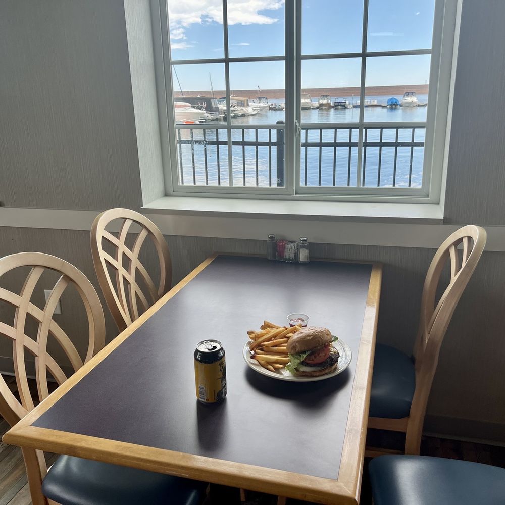 Seagulls restaurant - Cheeseburger and fries with a beer, overlooking the marina - Breakfast & Brunch Near Me - Littleton, Colorado