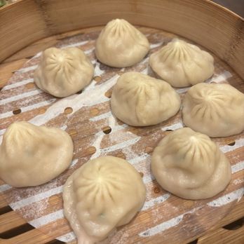 Dough Zone Dumpling House - Walnut Creek - Pork Xiao Long Bao (8) 鲜肉小笼包 - Chinese Near Me - Walnut Creek, California