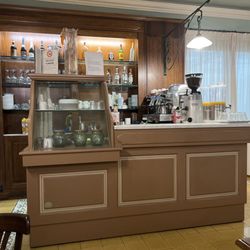 Hotel Moderno - They offer a continental breakfast.