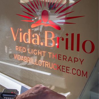 1. Vida Brillo Red Light Therapy