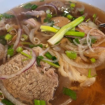 Golden Gate Pho - Combo Pho with Ox Tail, Beef Brisket, Tripes, Rare Beef Slices - Vietnamese Near Me - Oakley, California
