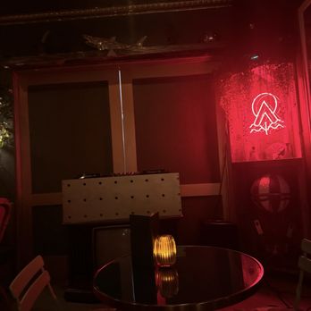 Joliet Restaurant and Bar - Cafes Near Me - Playa Vista, California