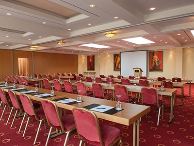 Victor's Residenz-Hotel Schloss Berg by null