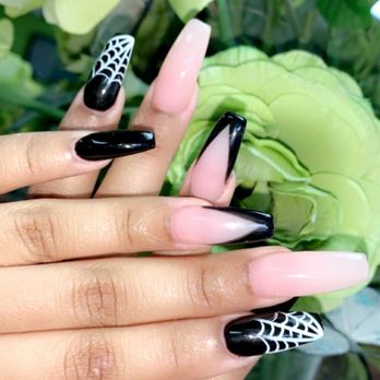 Eva Nails - Since I moved to San Diego I've never been disappointed.. They get me right EVERYTIME S/o to Brian Halloween set - Nail Salons Near Me - El Cajon, California