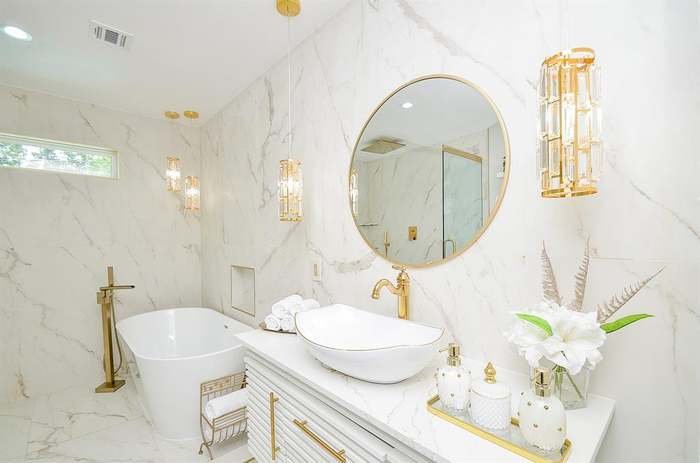 Slide of G&R Remodeling And Roofing