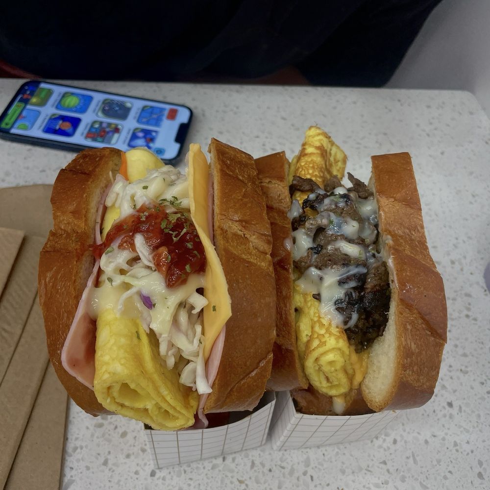 Flippoly - Bulgogi BBQ, Korean Style - Sandwiches Near Me - Irvine, California