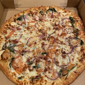 Crust Pizza - The Blanco: olive oil, bacon, Roma tomatoes, red onions and, mozzarella, Parmesan and Romano cheeses. - Pizza Near Me - Katy, Texas Crust Pizza - The Blanco: olive oil, bacon, Roma tomatoes, red onions and, mozzarella, Parmesan and Romano cheeses. - Pizza Near Me - Katy, Texas
