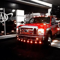 Wayne's Towing & Recovery