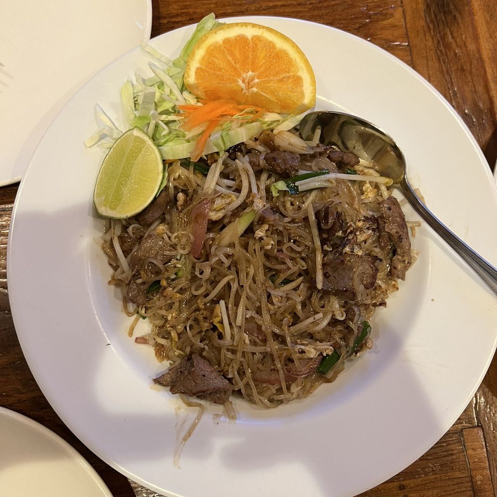 Tee Nee Thai Cuisine - Pad Thai - Thai Near Me - San Jose, California