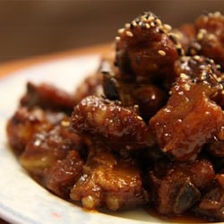 Miyabi - 糖醋小排Schweinerippchen süss - sauer