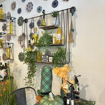 Fevzi Mediterranean Grill - Decor - Mediterranean Near Me - Cherry Hill, New Jersey
