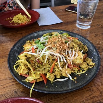 Star Noodle - Singapore Noodles - Asian Fusion Near Me - Lahaina, Hawaii Star Noodle - Singapore Noodles - Asian Fusion Near Me - Lahaina, Hawaii