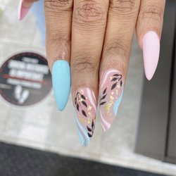 Top Nails - By Andy