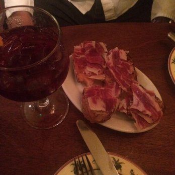 Iberia Restaurant - pá amb tomaquet i pernil – country bread rubbed with tomato, topped with hand carved Ibérico ham. $13.90 - Tapas/Small Plates Near Me - Belmont, California