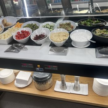 Primeclass Lounge - Food - Airport Lounges Near Me - New York, New York Primeclass Lounge - Food - Airport Lounges Near Me - New York, New York