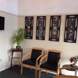 Chen's Natural Healthcare - Waiting room