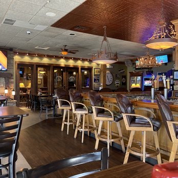 Timber Creek Grill - Bar area - American Near Me - O'fallon, Missouri