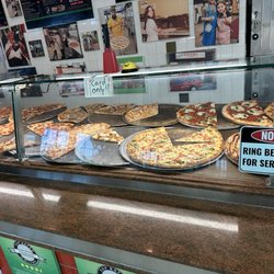 Solorzano's Pizzeria - Pizza case
