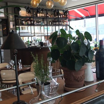 Bistro Sommelier - Pastis on the bar! - French Near Me - Hamburg, HH
