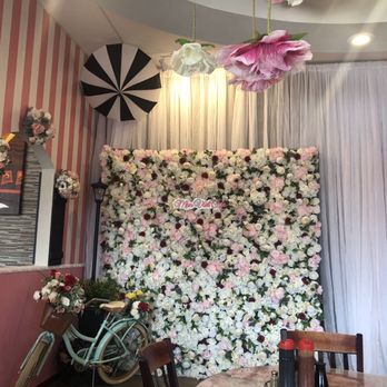 Mon Viet Cafe - Instagramable back drop - Vietnamese Near Me - Arlington, Texas