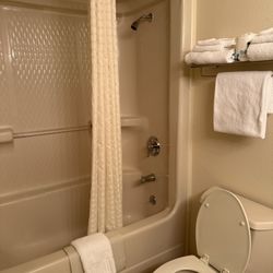 Laughlin River Lodge - Bathroom