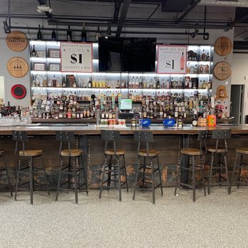 Garfield Beverage - Bar - Beer, Wine & Spirits Near Me - Crystal Lake, Illinois