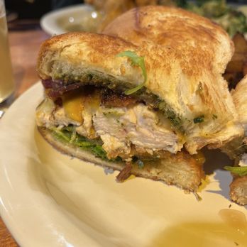 Open Kitchen Restaurant - 10th Street Chicken Sandwich - Breakfast & Brunch Near Me - Indianapolis, Indiana
