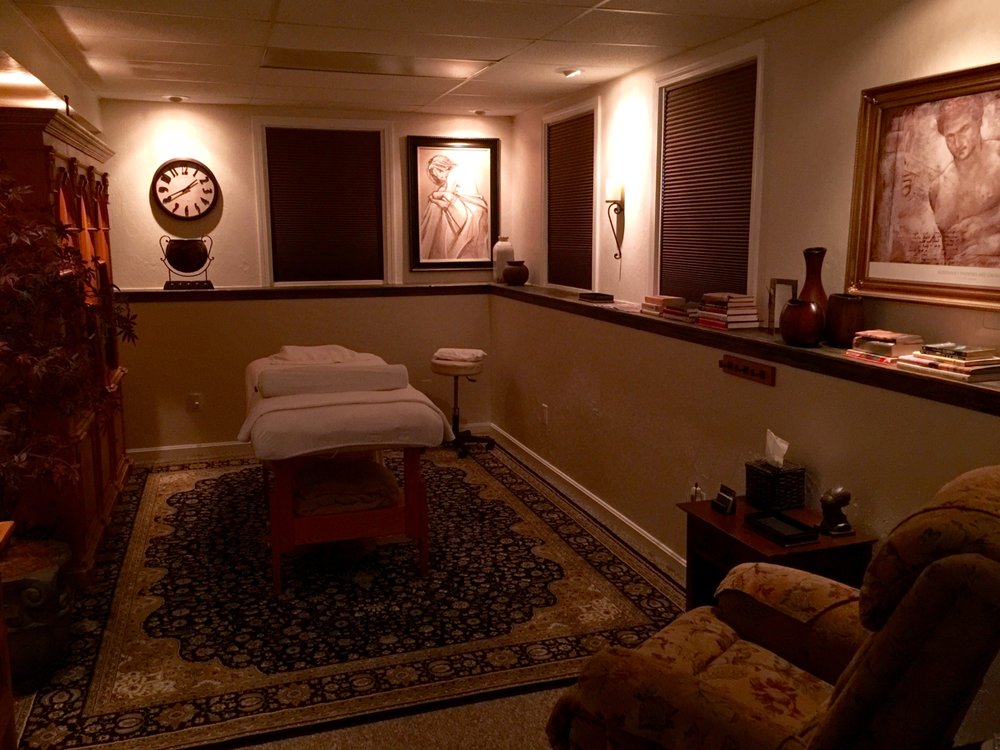Massage by Tim Logo