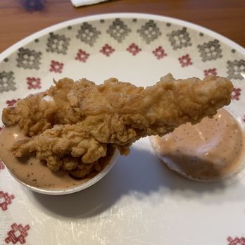 Raising Cane's Chicken Fingers - Yummmy! - Chicken Shop Near Me - Honolulu, Hawaii Raising Cane's Chicken Fingers - Yummmy! - Chicken Shop Near Me - Honolulu, Hawaii