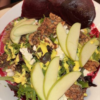 El Moro Spirits & Tavern - Beet & Apple Salad - New American Near Me - Durango, Colorado El Moro Spirits & Tavern - Beet & Apple Salad - New American Near Me - Durango, Colorado
