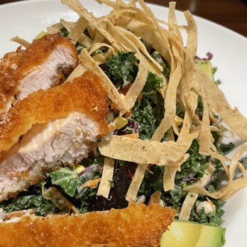 Doc B's Restaurant + Bar - California Salad with fried chicken - Bars Near Me - Coral Gables, Florida Doc B's Restaurant + Bar - California Salad with fried chicken - Bars Near Me - Coral Gables, Florida