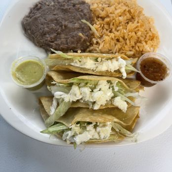 Tacos by Timo - Tacos dorados.
Chicken in green salsa filling. Stuffed with green cabbage, sour cream, and queso fresco. - Food Trucks Near Me - Austin, Texas Tacos by Timo - Tacos dorados.
Chicken in green salsa filling. Stuffed with green cabbage, sour cream, and queso fresco. - Food Trucks Near Me - Austin, Texas