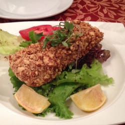 Le Petit Resto - Huachinango almendrado