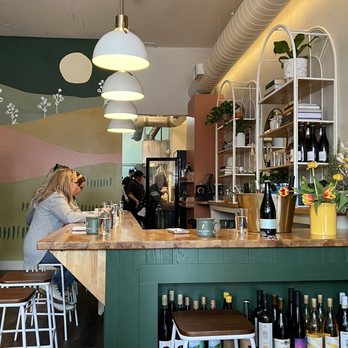 Juneberry Table - Bar - Breakfast & Brunch Near Me - Cleveland, Ohio