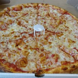 Vecchia Casa Pizza - 8 cut classic cheese pizza