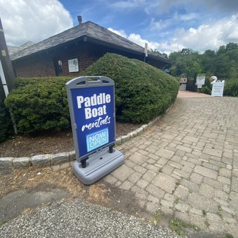 Verona Park - This way to Paddle Boats - Parks Near Me - Verona, New Jersey Verona Park - This way to Paddle Boats - Parks Near Me - Verona, New Jersey