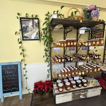 Heavenly Honey - Inside - Honey Near Me - Ojai, California Heavenly Honey - Inside - Honey Near Me - Ojai, California