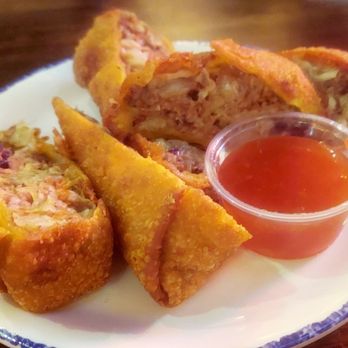 Sweet Auburn BBQ - Starter for Omakase BBQ - Egg Rolls - Barbeque Near Me - Atlanta, Georgia