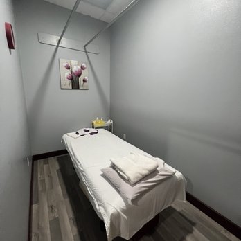 TCM Foot Spa - room - Massage Therapy Near Me - Gilbert, Arizona TCM Foot Spa - room - Massage Therapy Near Me - Gilbert, Arizona
