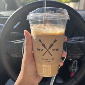 Ernest Coffee - 20oz Iced Vanilla Latte with whole milk - Coffee & Tea Near Me - Palm Springs, California