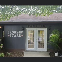 Bronzed Starr - Tanning salon