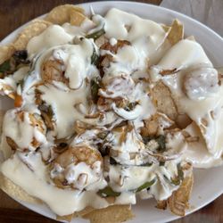 Shrimp tacos with creamy sauce